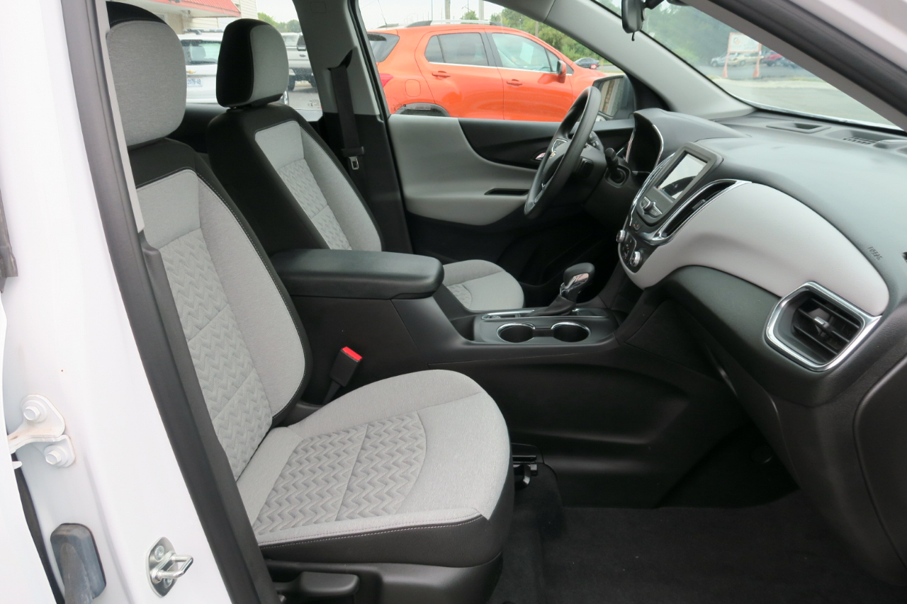 Chevrolet Equinox FWD 4dr LS w/1FL 2024