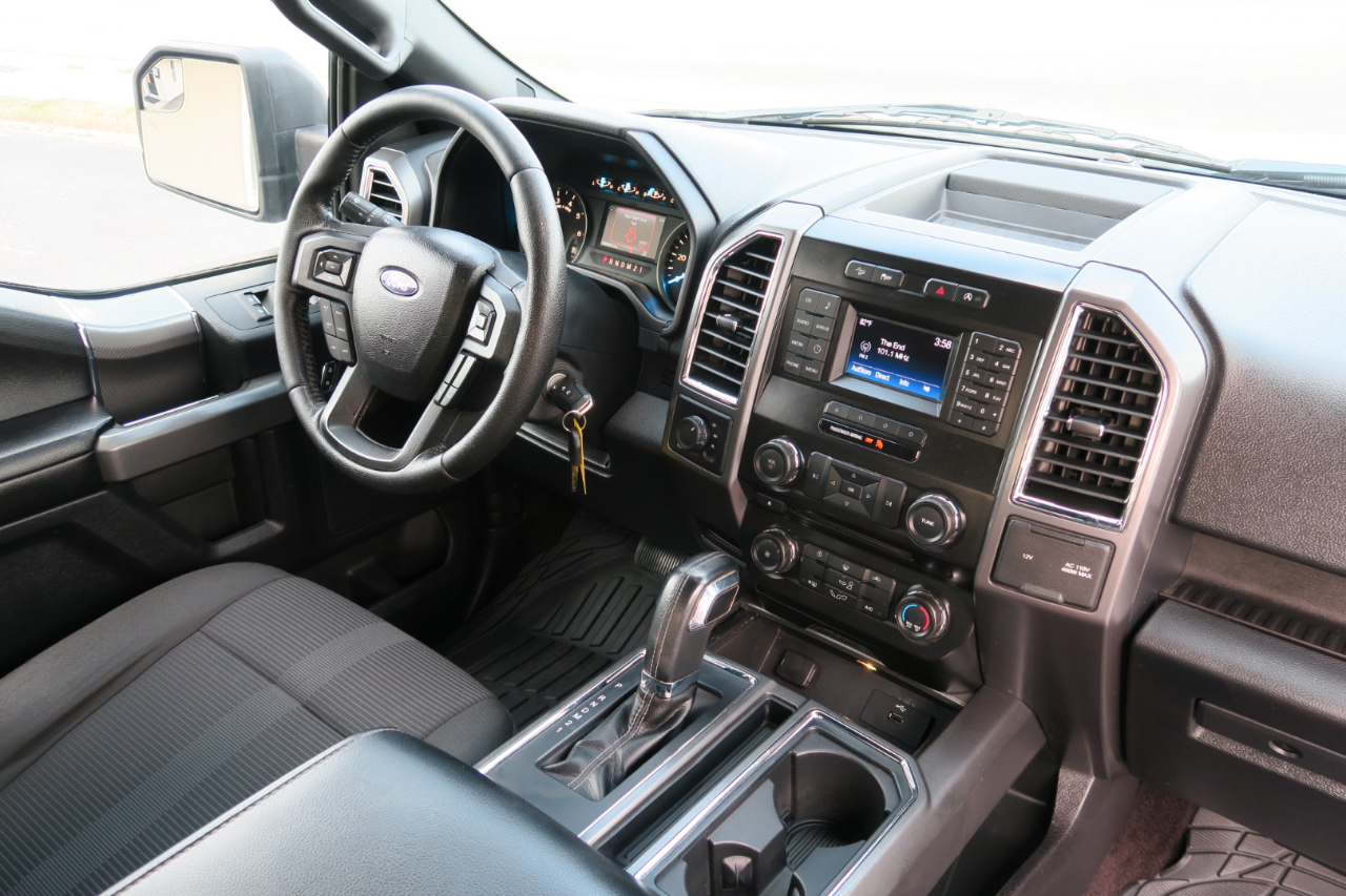 Ford F-150 4WD SuperCab 145" XLT 2016 Ford F-150 4WD SuperCab 145" XLT 2016