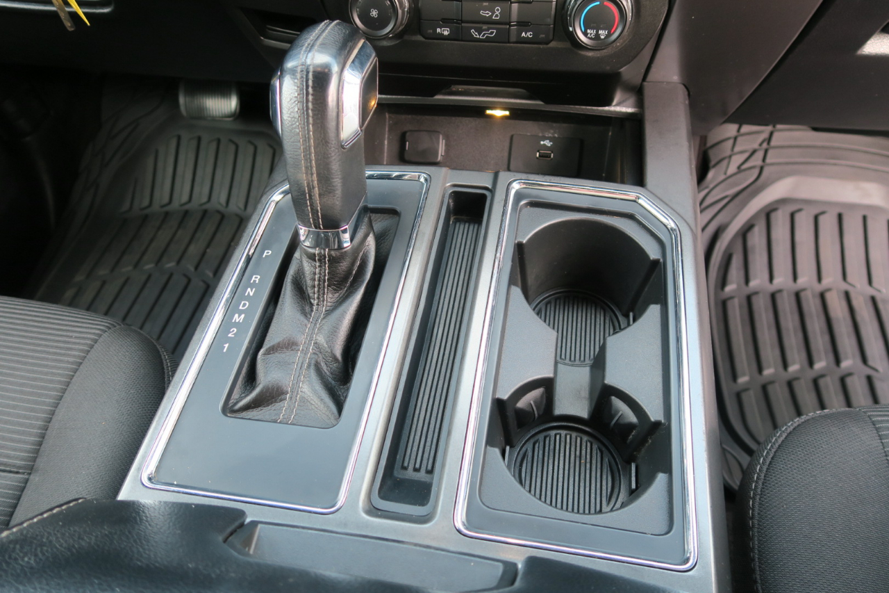 Ford F-150 4WD SuperCab 145" XLT 2016 Ford F-150 4WD SuperCab 145" XLT 2016