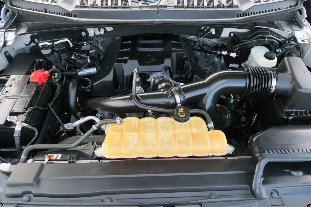 Ford F-150 4WD SuperCab 145" XLT 2016 Ford F-150 4WD SuperCab 145" XLT 2016