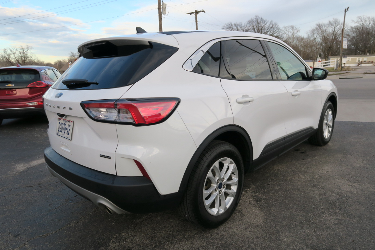 Ford Escape SE Hybrid AWD 2022