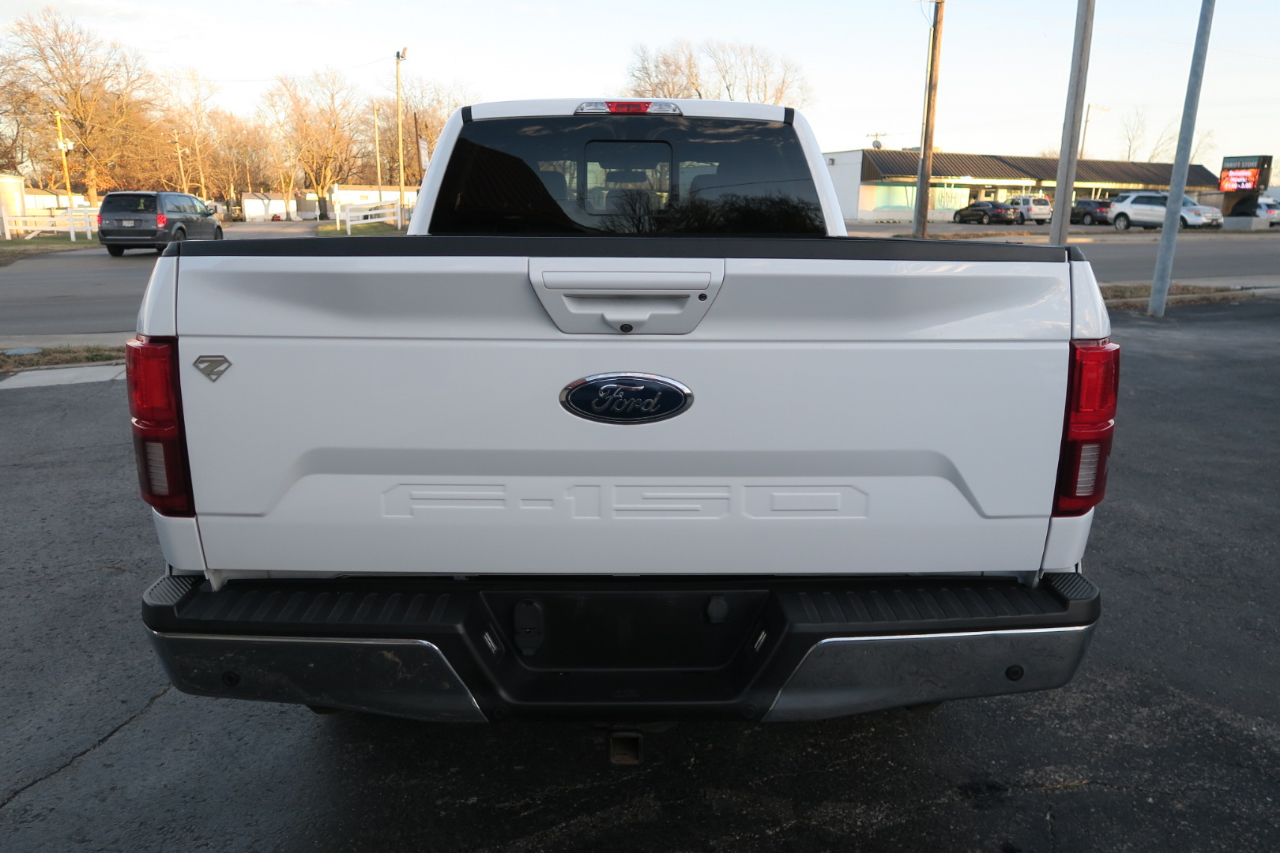 Ford F-150 SuperCrew Crew Cab 139" Lariat 2018