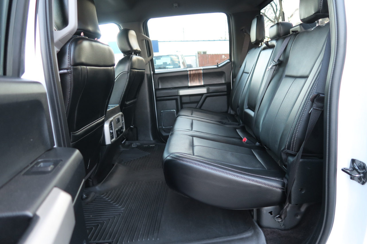 Ford F-150 SuperCrew Crew Cab 139" Lariat 2018