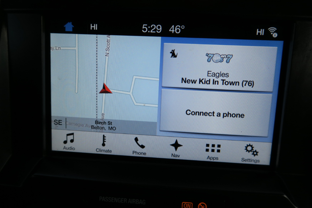 Ford F-150 SuperCrew Crew Cab 139" Lariat 2018