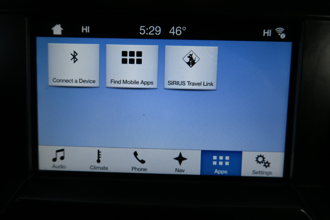 Ford F-150 SuperCrew Crew Cab 139" Lariat 2018