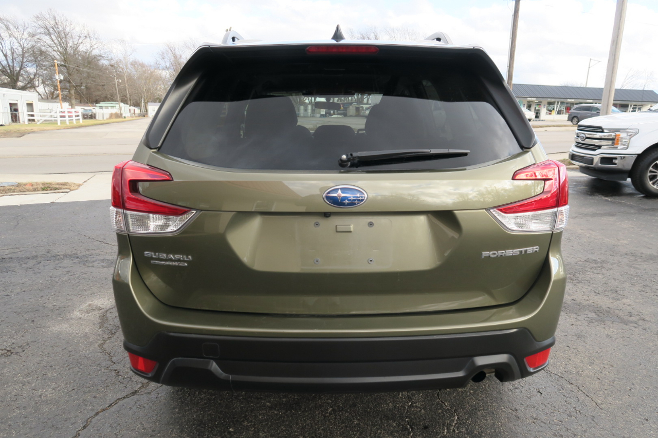 Subaru Forester Premium AWD 2024