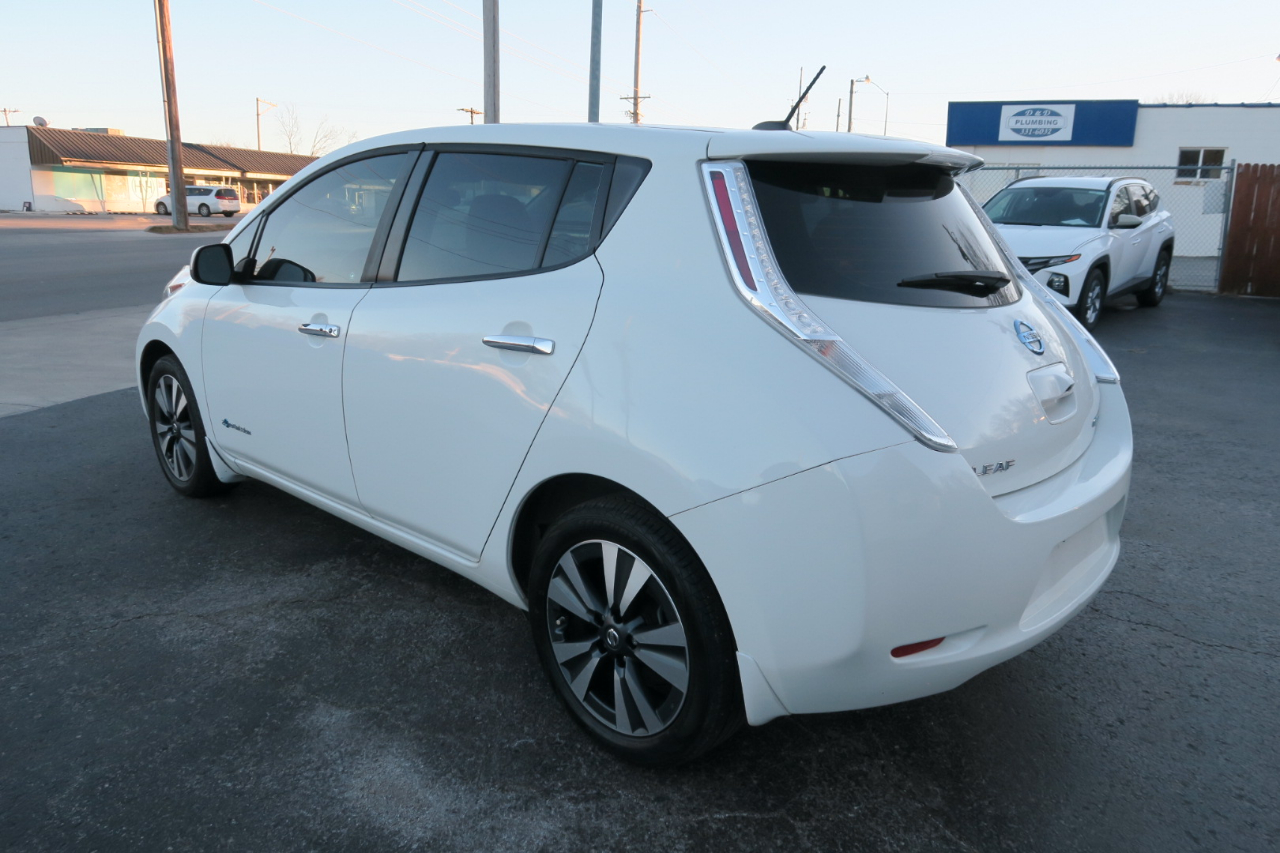 Nissan Leaf 4dr HB SL 2016