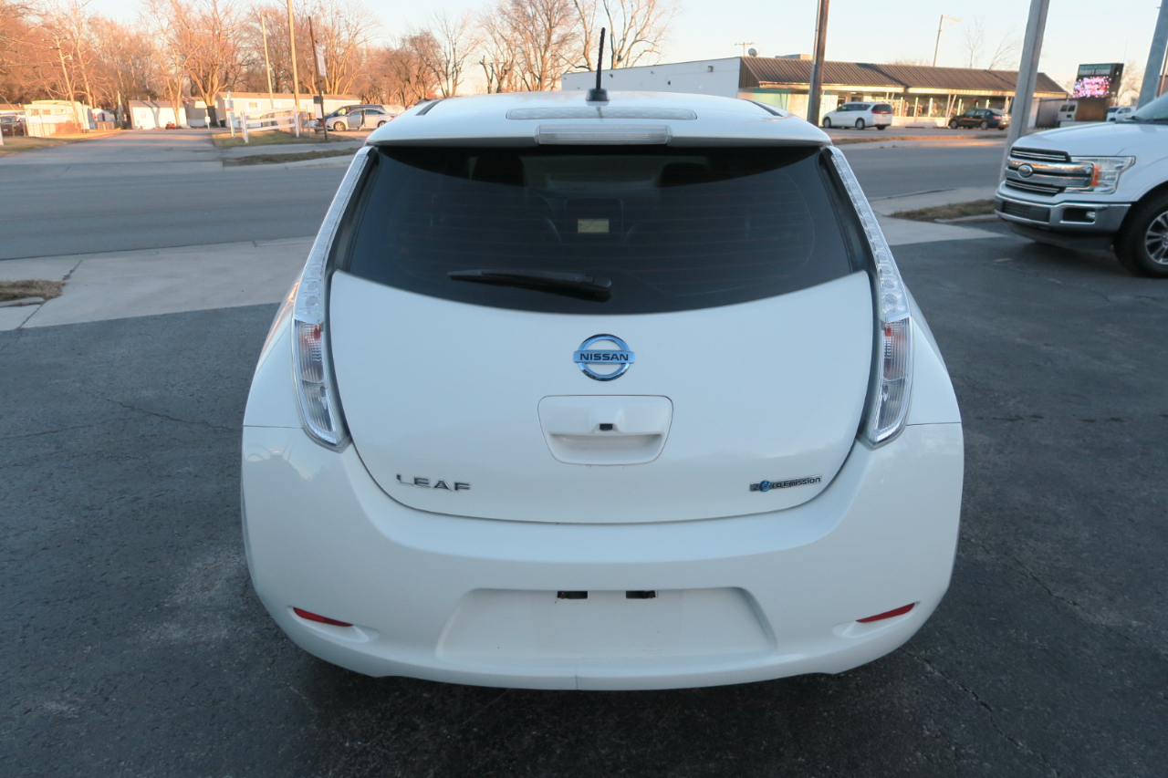 Nissan Leaf 4dr HB SL 2016