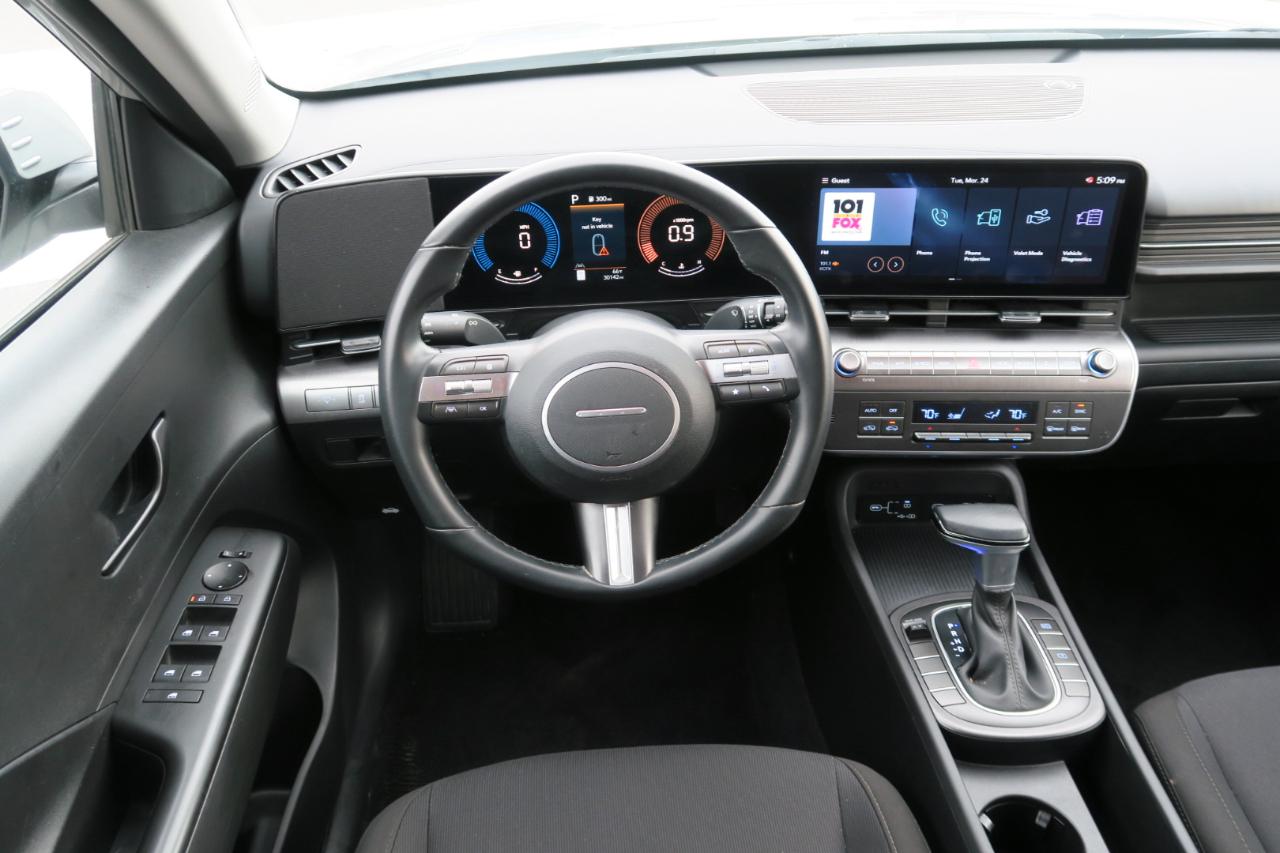 Hyundai Kona SEL FWD 2025