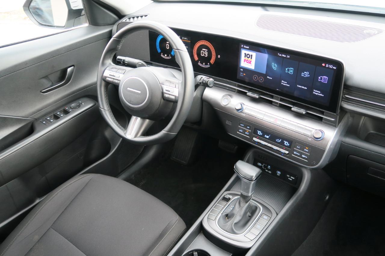 Hyundai Kona SEL FWD 2025