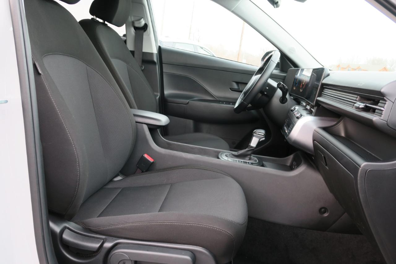 Hyundai Kona SEL FWD 2025