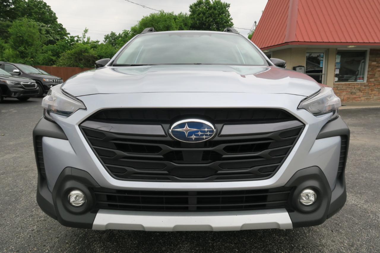 Toyota RAV4 Hybrid XLE 4D SUV AWD 2021
