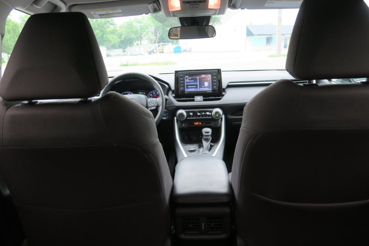 Toyota RAV4 Hybrid XLE 4D SUV AWD 2021