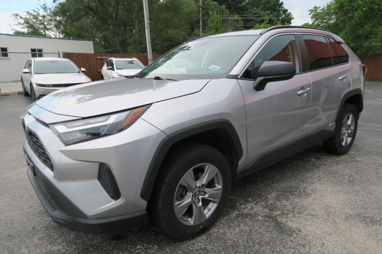 Toyota RAV4 Hybrid LE AWD (Natl) 2023