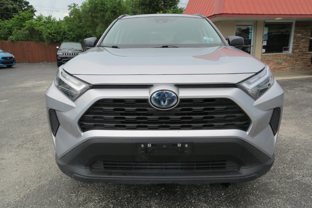 Toyota RAV4 Hybrid LE AWD (Natl) 2023