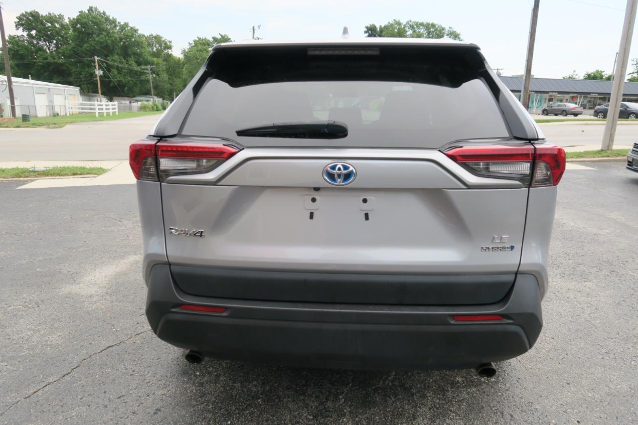 Toyota RAV4 Hybrid LE AWD (Natl) 2023