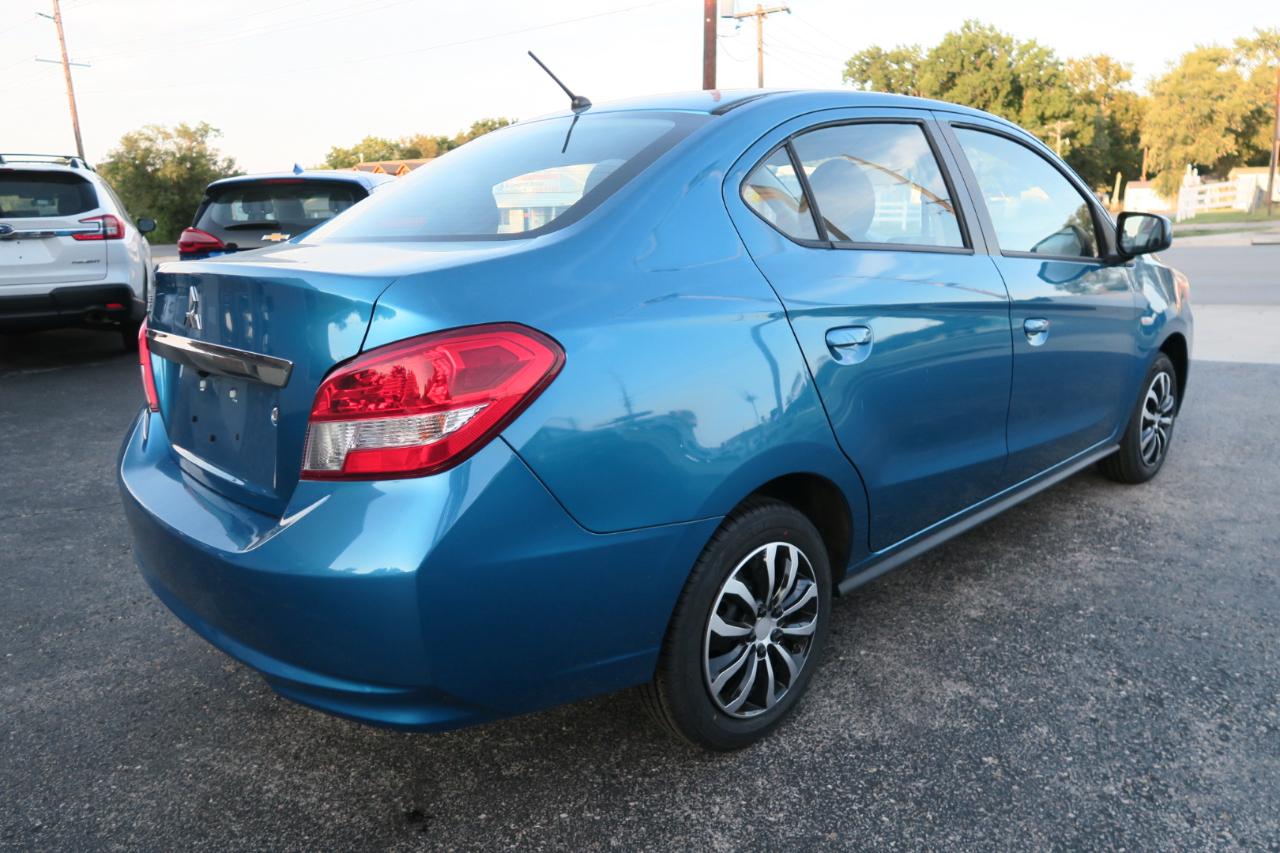 Mitsubishi Mirage G4 ES 2020