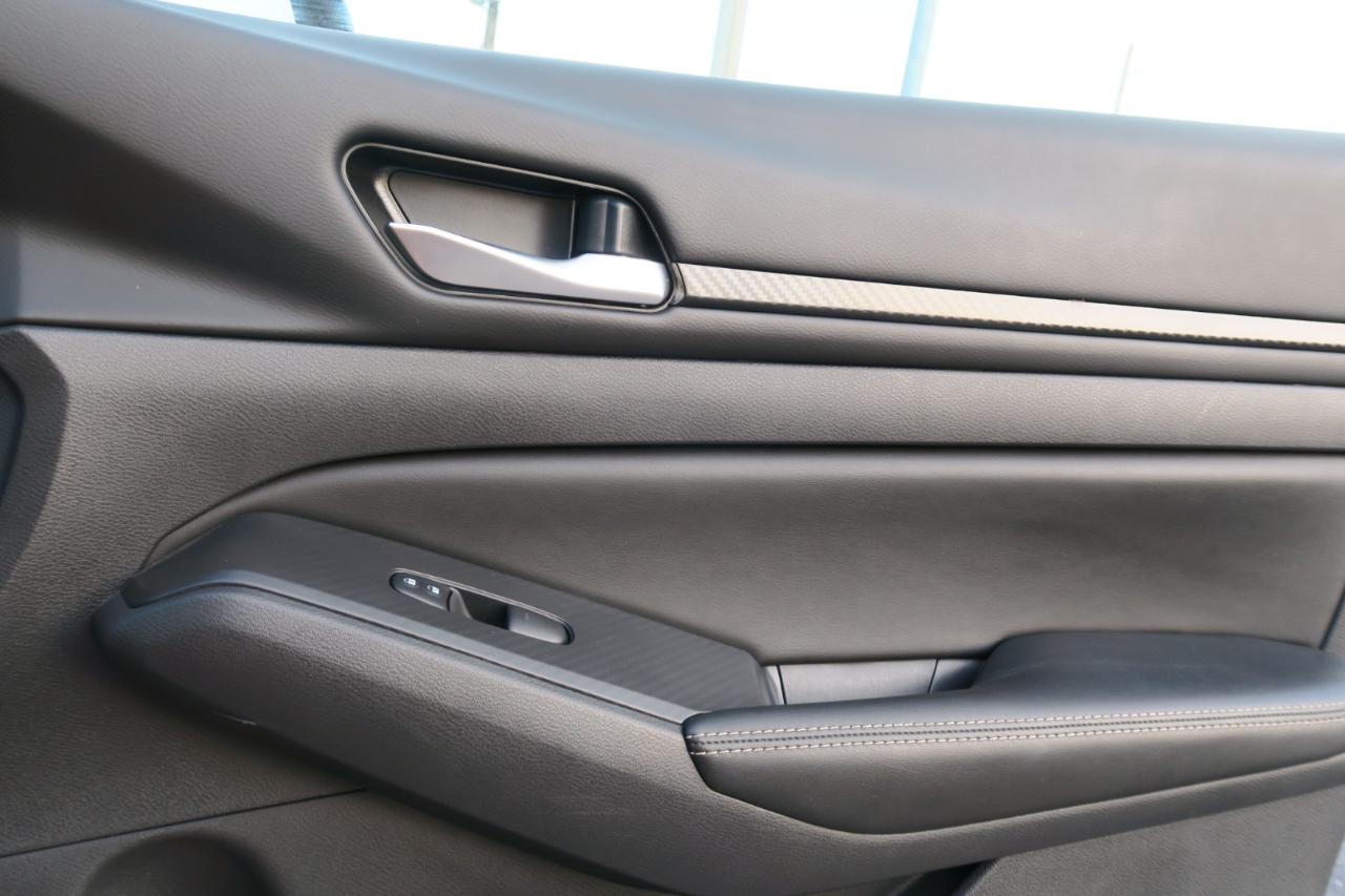 Nissan Altima  2025