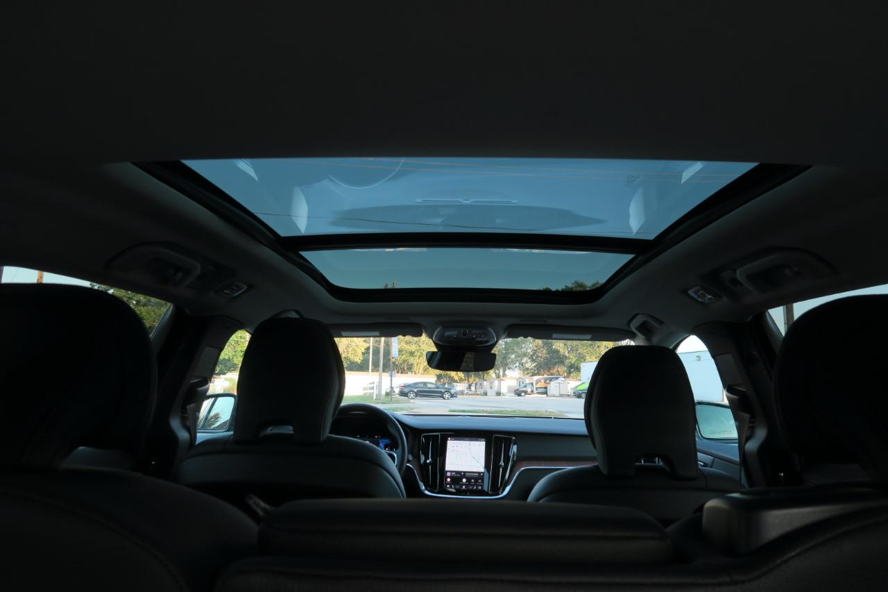 Volvo V60 Cross Country B5 AWD Plus 2025