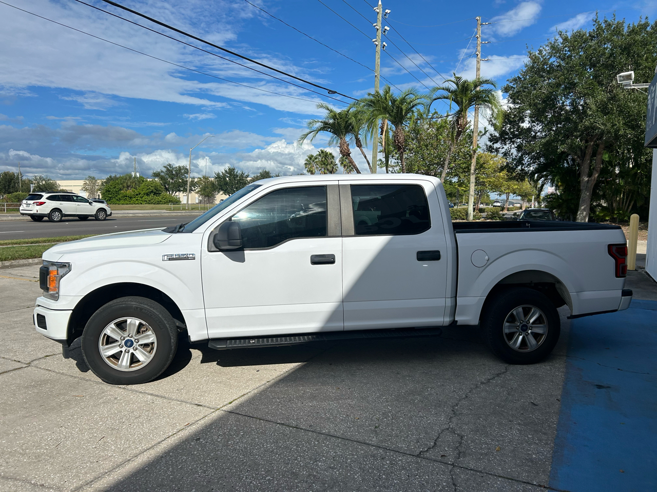 2021 Ford F-150 XL photo 4