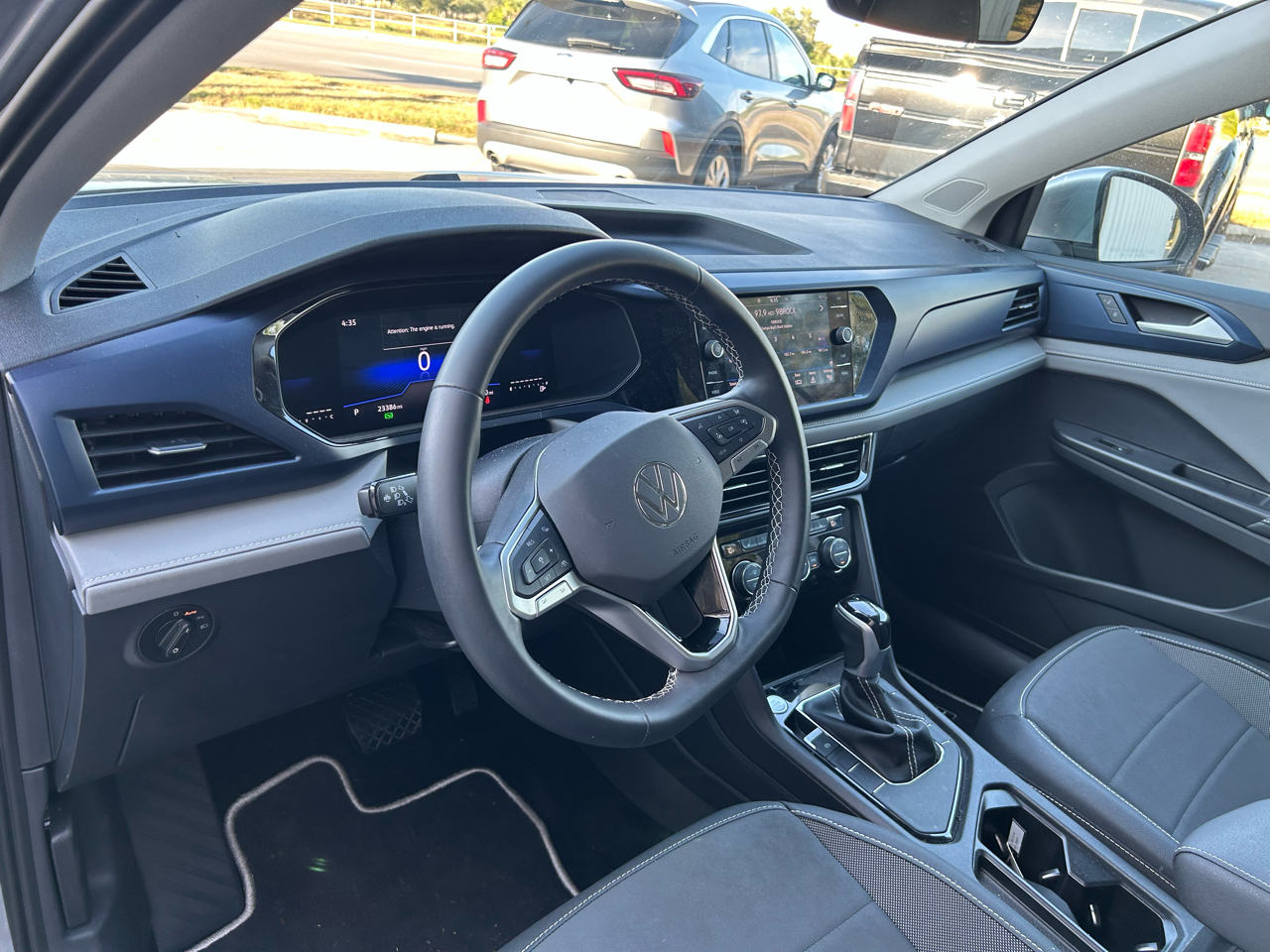 Volkswagen Taos SE FWD 2024