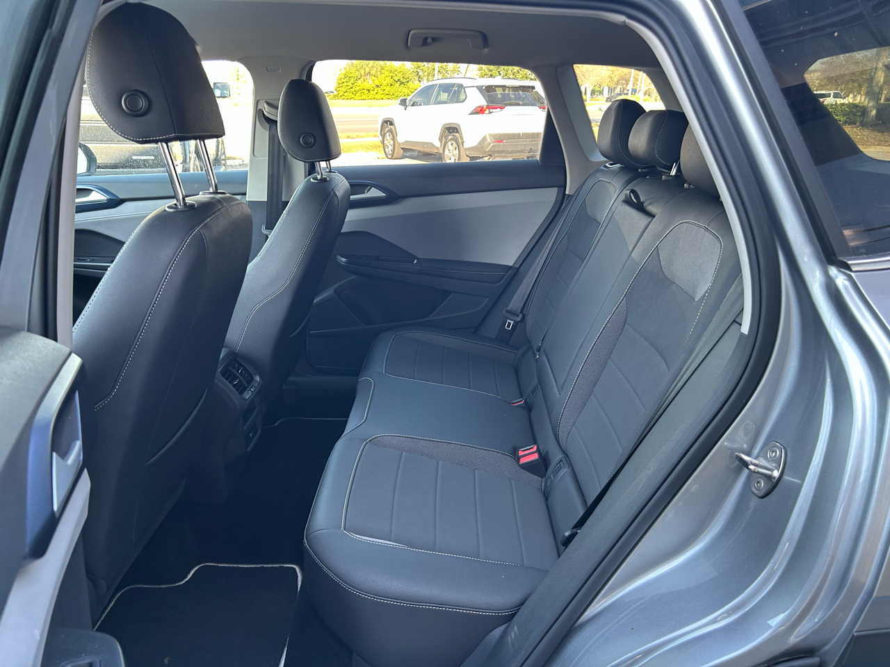 Volkswagen Taos SE FWD 2024