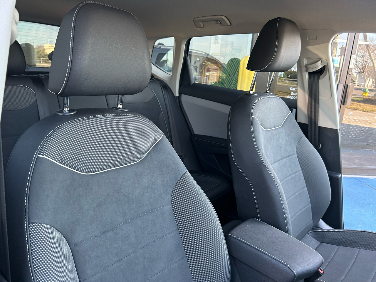 Volkswagen Taos SE FWD 2024