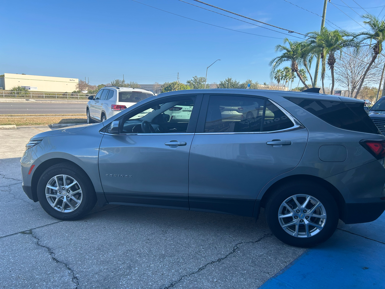 Chevrolet Equinox FWD 4dr LT w/2FL 2024