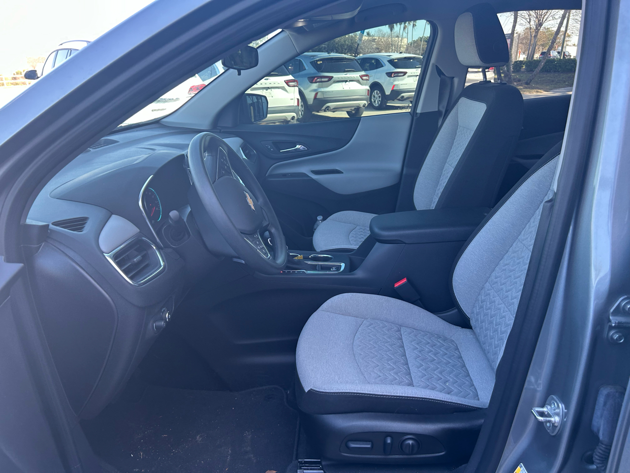 Chevrolet Equinox FWD 4dr LT w/2FL 2024