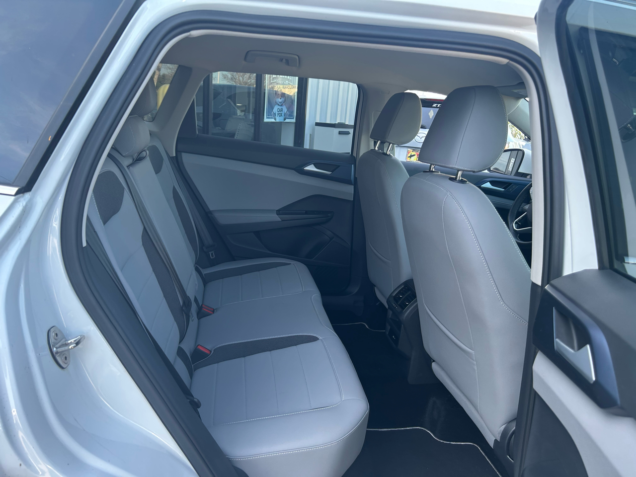 Volkswagen Taos SE FWD 2024