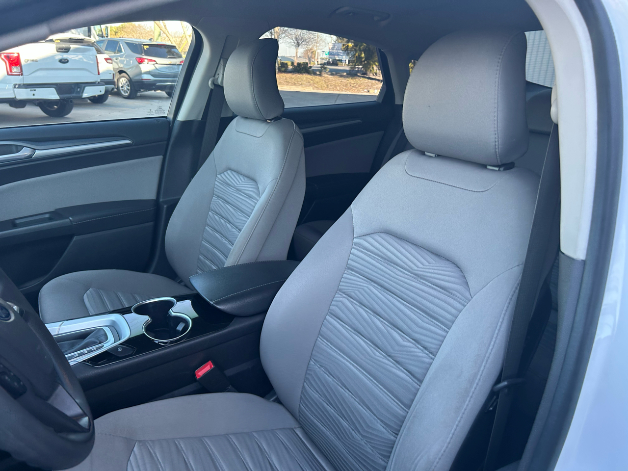 Ford Fusion 4dr Sdn I4 S 2016