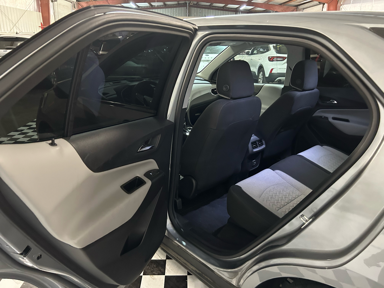 Chevrolet Equinox FWD 4dr LT w/2FL 2024