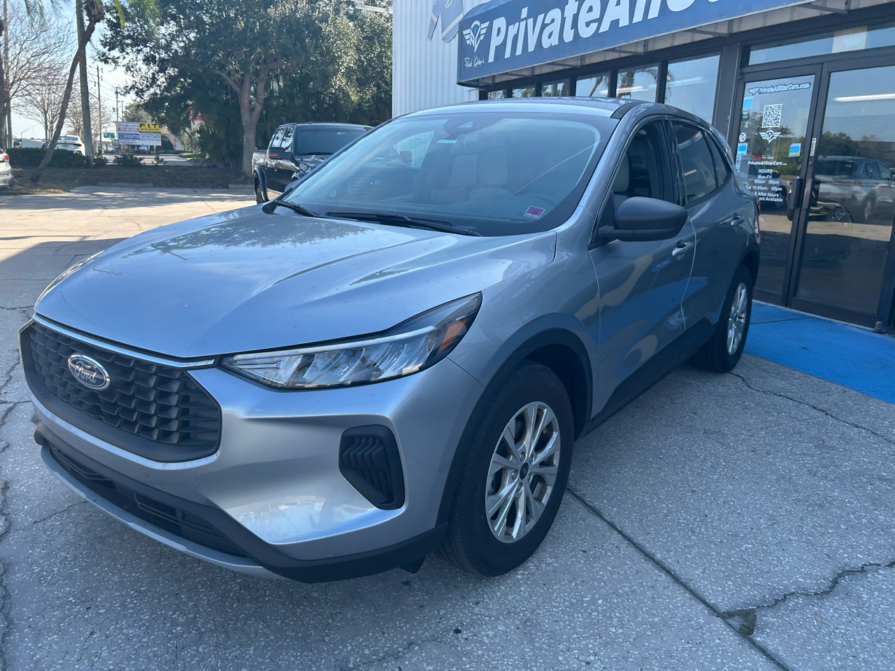 Ford Escape Hybrid FWD 2023