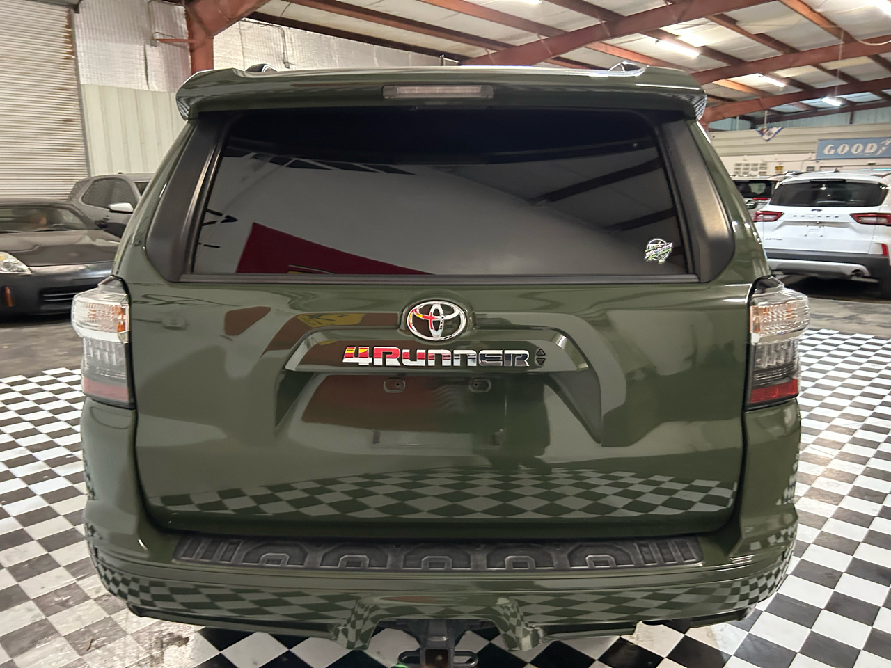 Toyota 4Runner TRD Sport 2WD (Natl) 2022