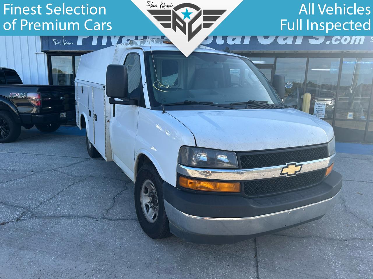 2019 Chevrolet Express Cutaway Base's photo