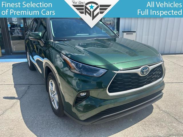 Green 2024 Toyota Highlander Hybrid LE AWD SUV / Crossover All-Wheel Drive Automatic