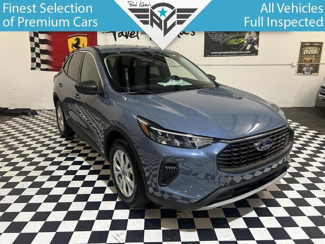 Blue 2024 Ford Escape SUV / Crossover Front-Wheel Drive Automatic