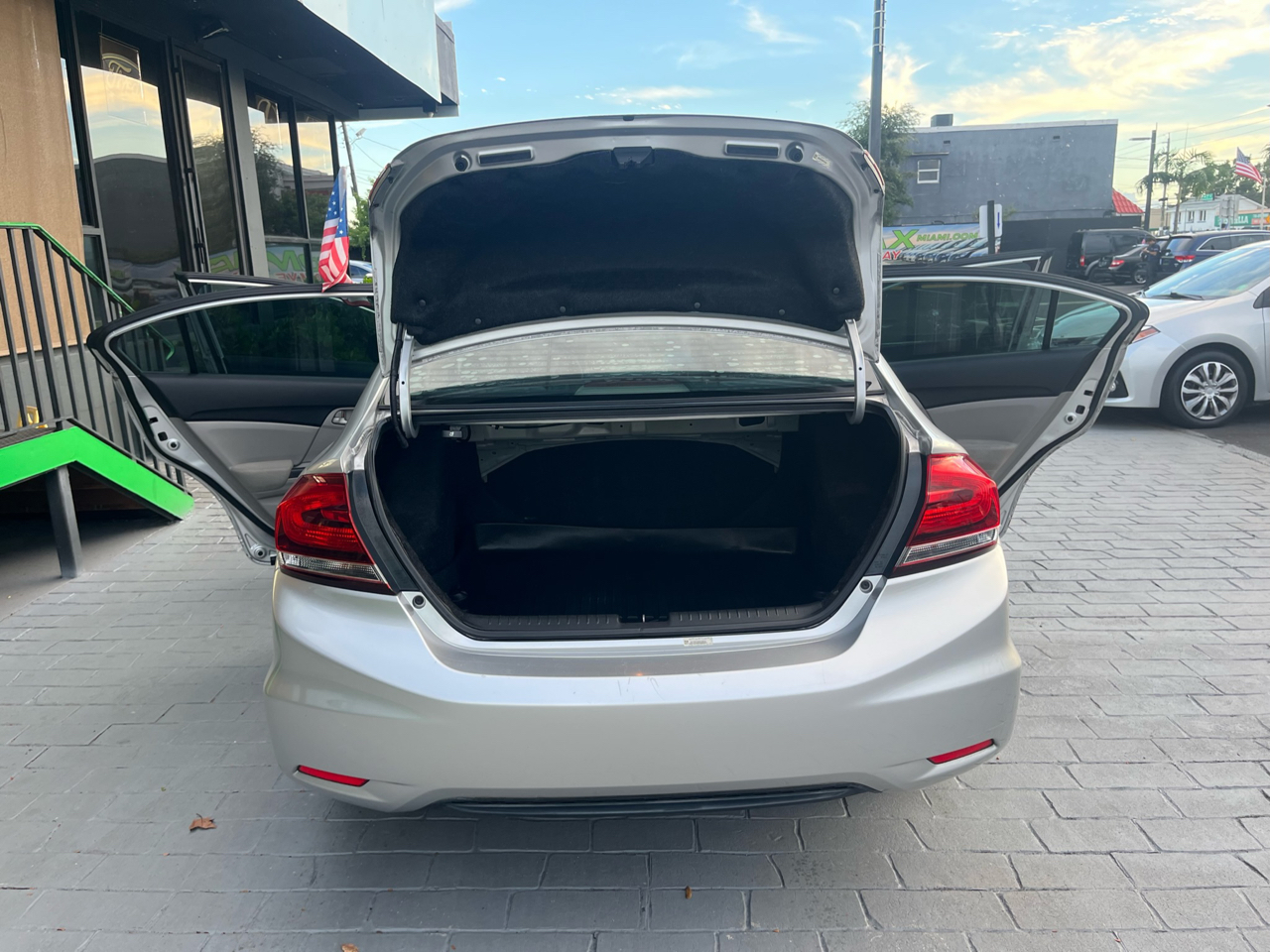 Honda Civic Sdn 4dr Auto LX 2013