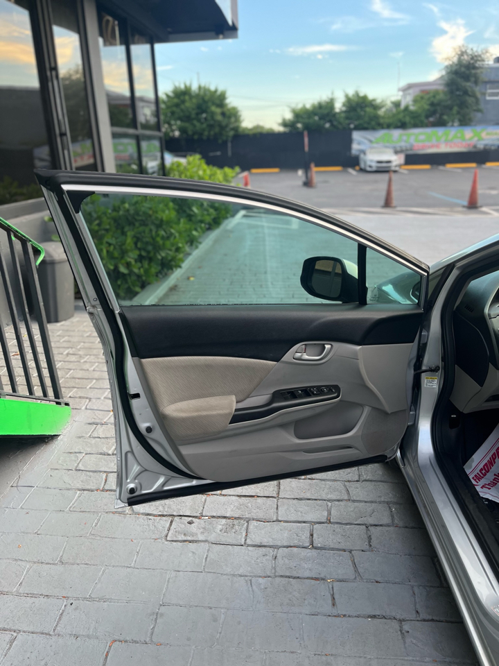 Honda Civic Sdn 4dr Auto LX 2013