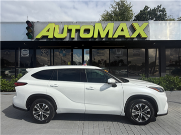 2022 Toyota Highlander XLE FWD (Natl)