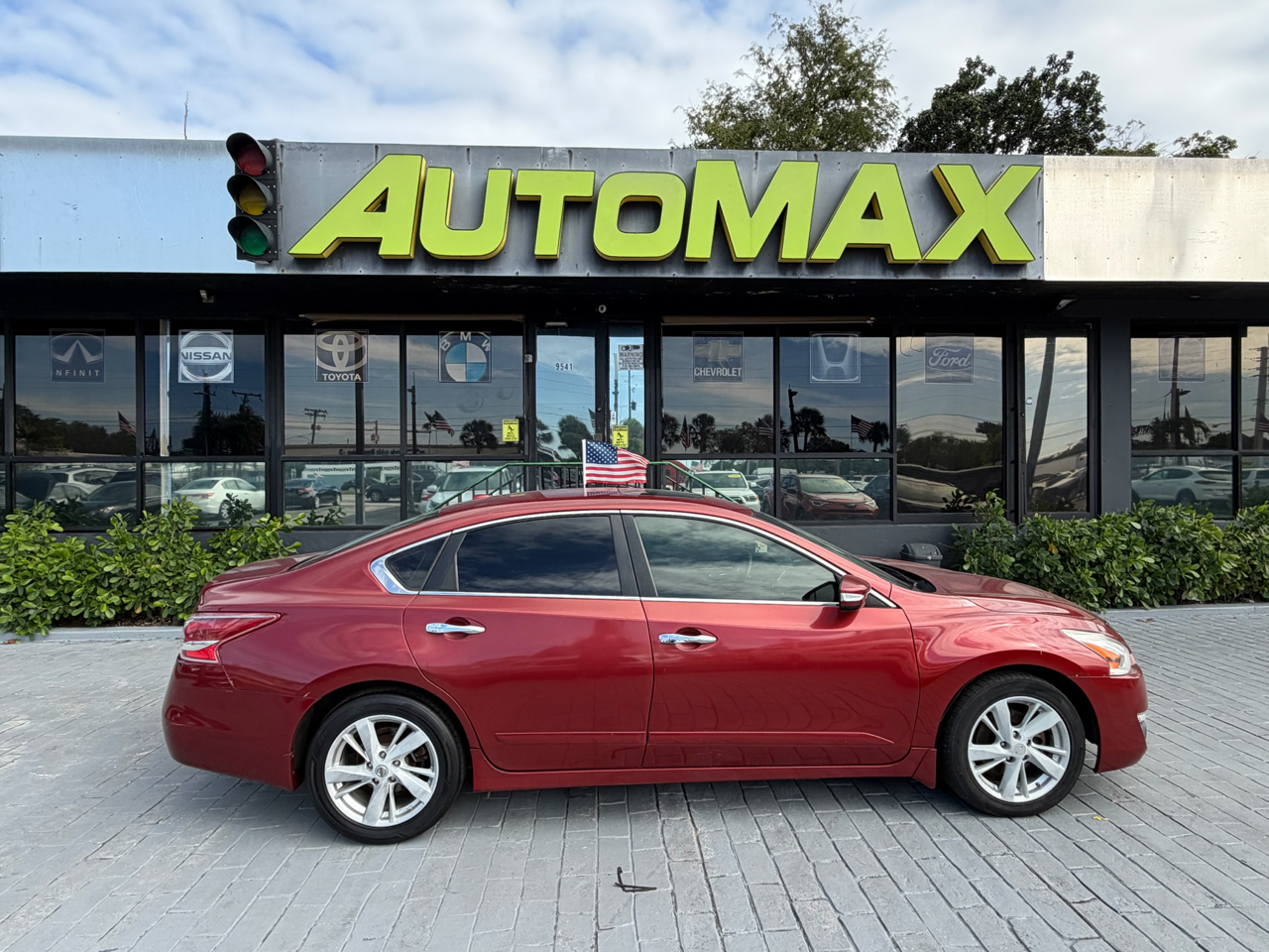 2013 Nissan Altima 4dr Sdn I4 2.5 SV