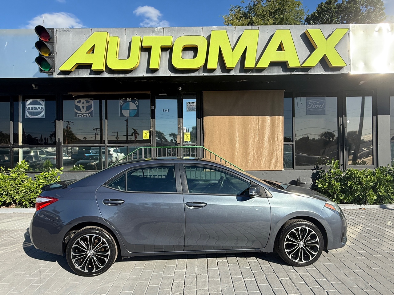 2015 Toyota COROLLA/S/ 