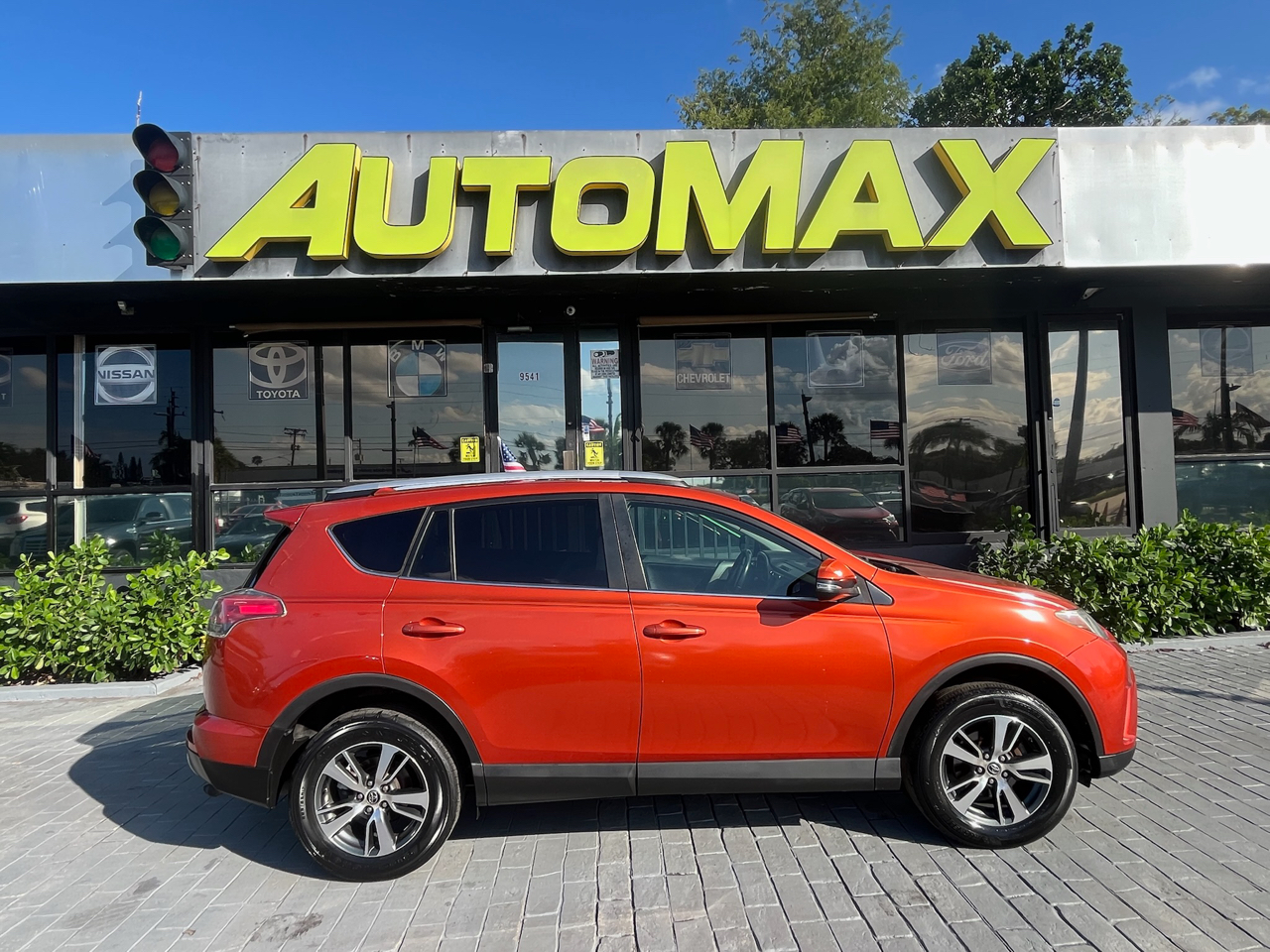 2016 Toyota RAV4 FWD 4dr XLE (Natl)