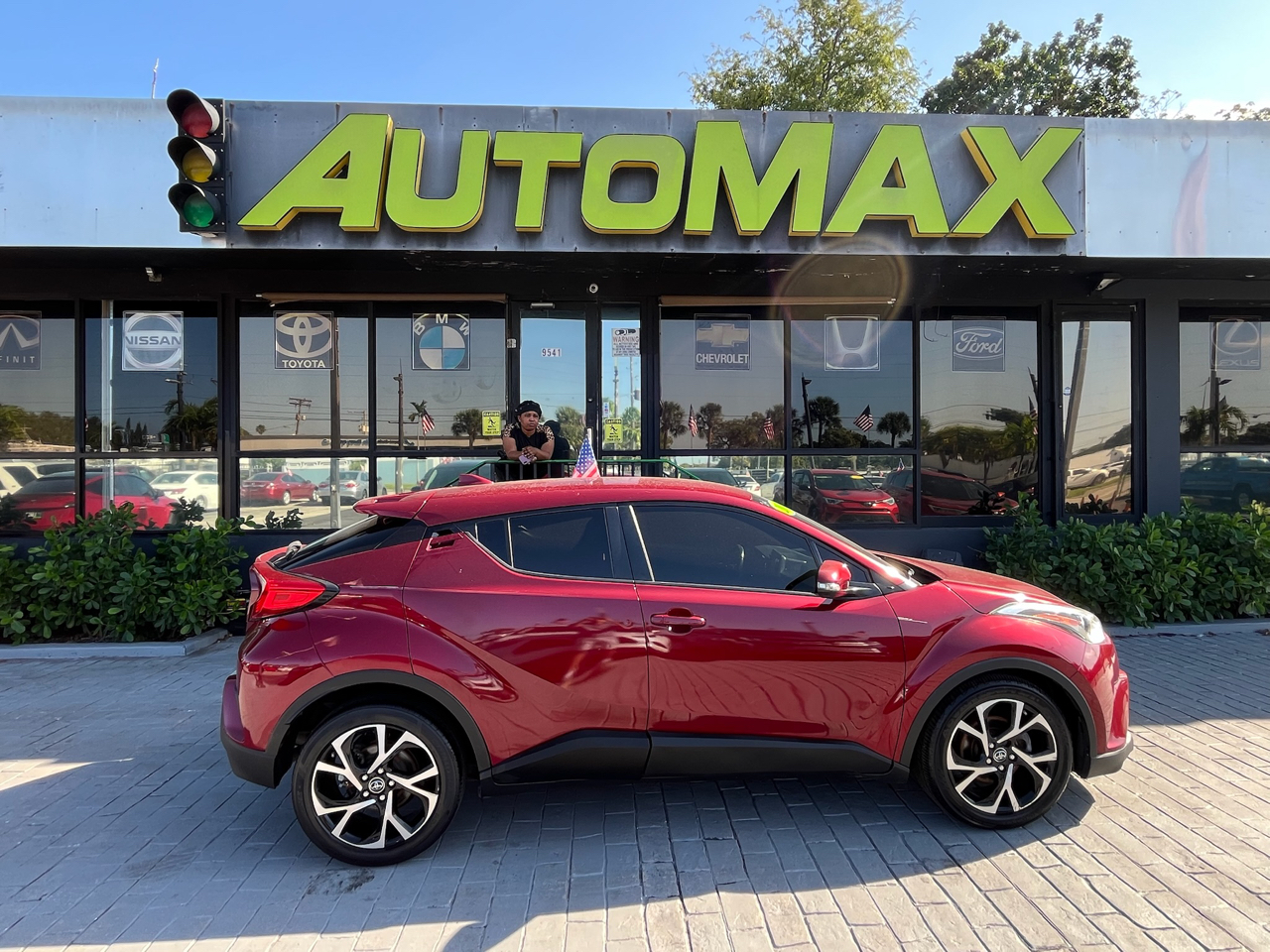 2018 Toyota C-HR XLE FWD (Natl)