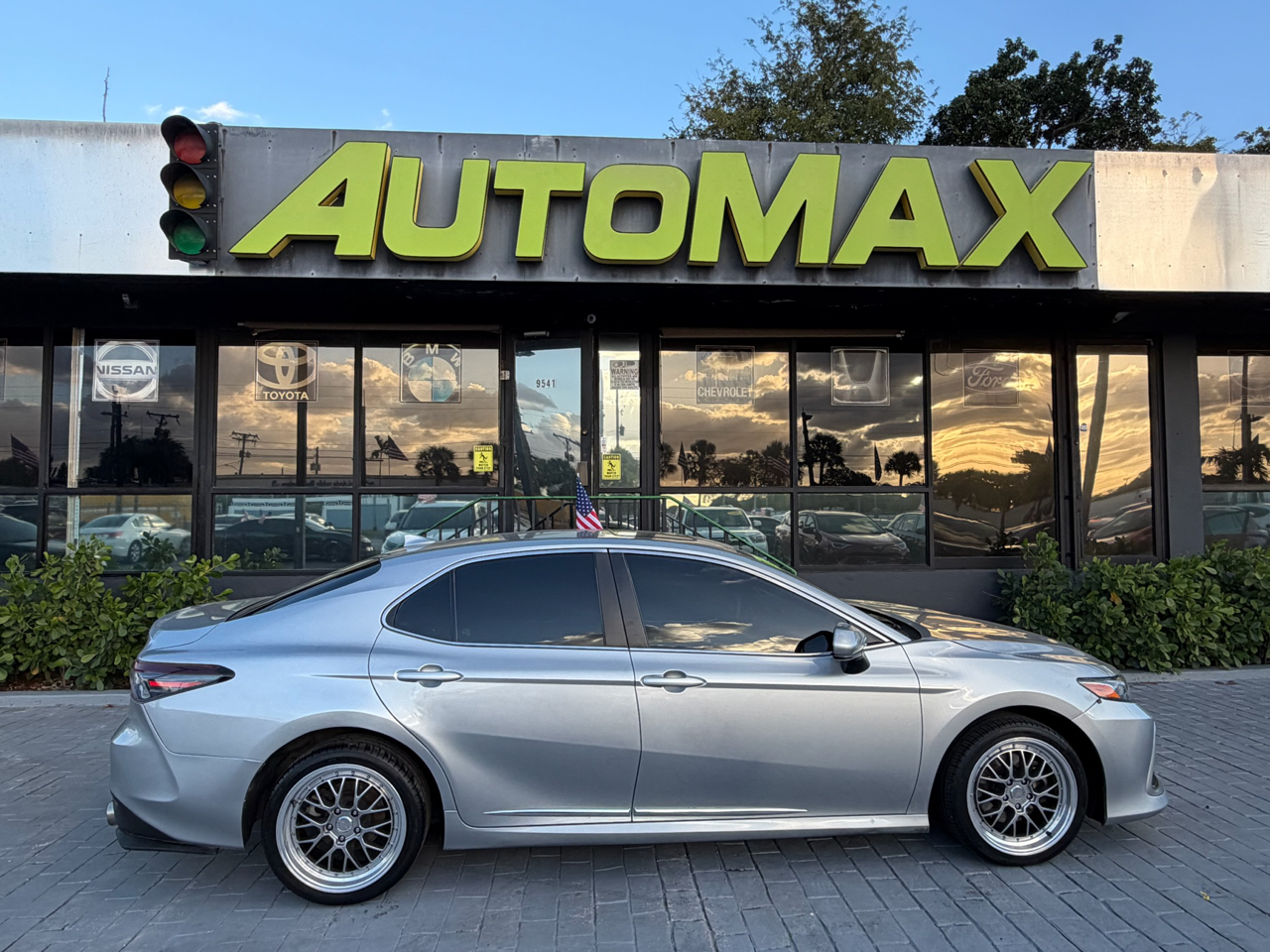 2021 Toyota Camry LE Auto (Natl)