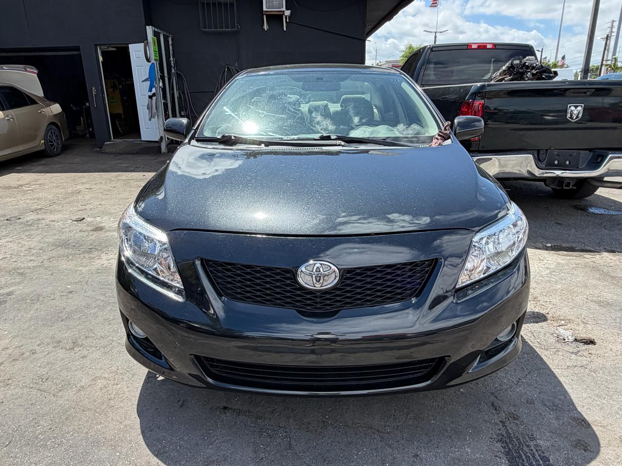 2009 Toyota Corolla 4dr Sdn Man (Natl)