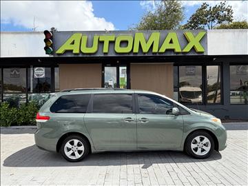 2011 Toyota Sienna 5dr 7-Pass Van V6 LE FWD (Natl)
