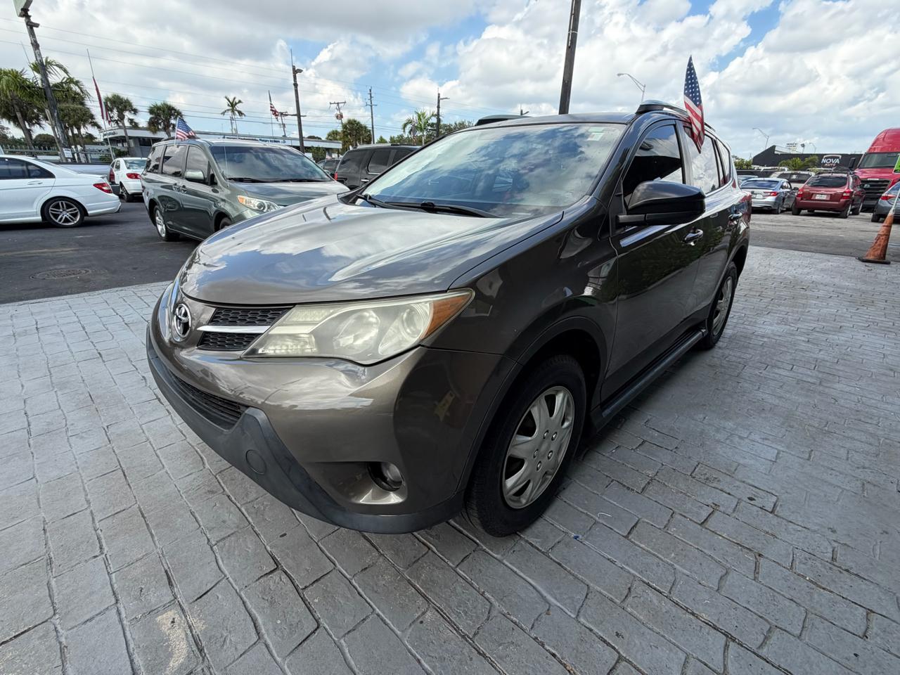 2013 Toyota RAV4 AWD 4dr LE (Natl)