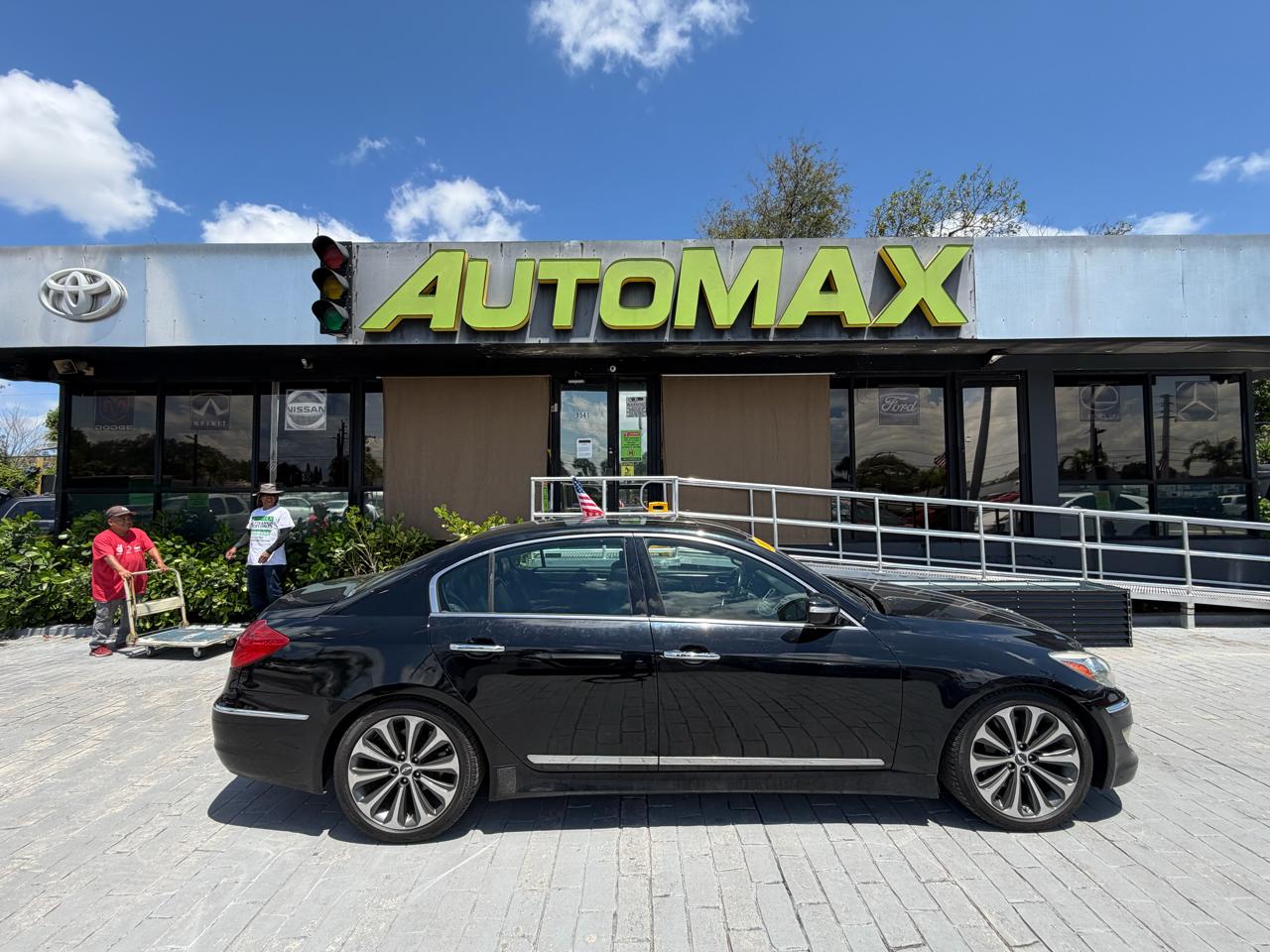 2012 Hyundai Genesis 4dr Sdn V8 5.0L R-Spec