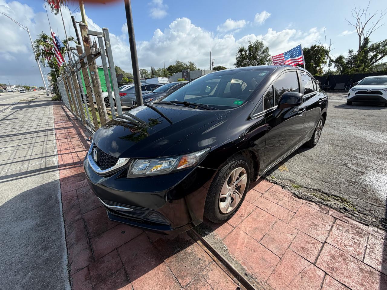 View vehicle photo 3